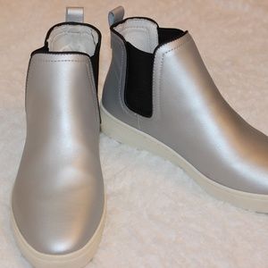 Fly London Lead/Silver High Top Sneakers